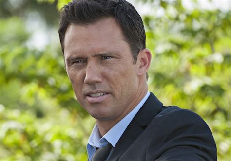 burn notice|burn notice actor dies.